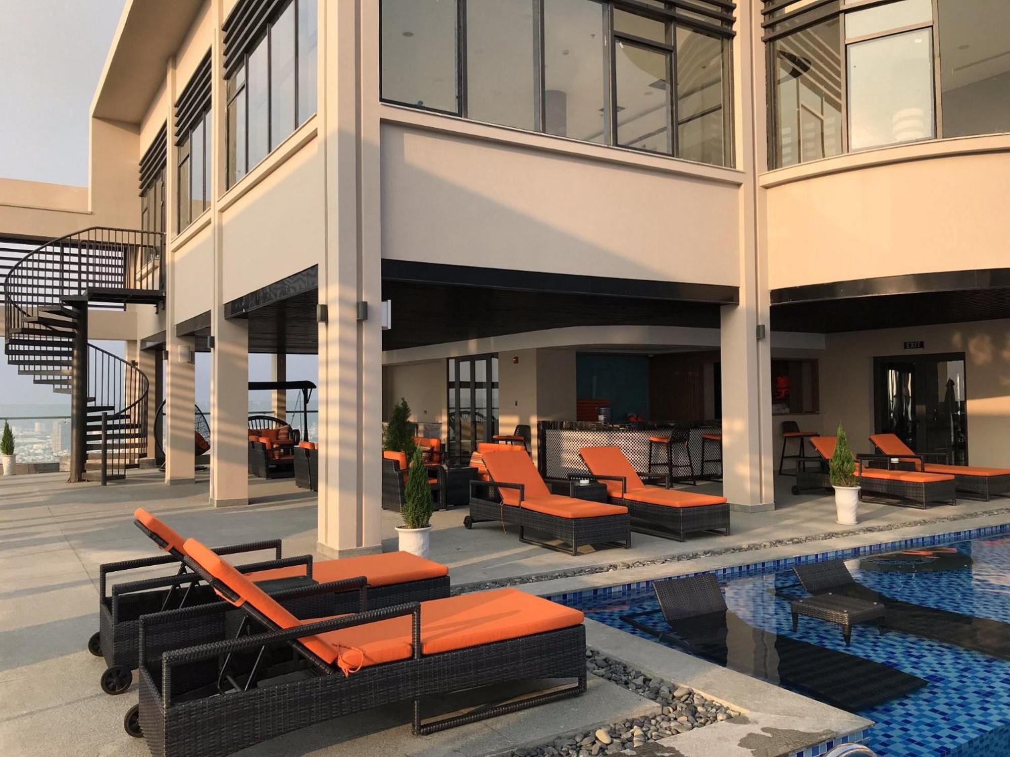 Da Nang Ocean View Luxury Apartment Bagian luar foto
